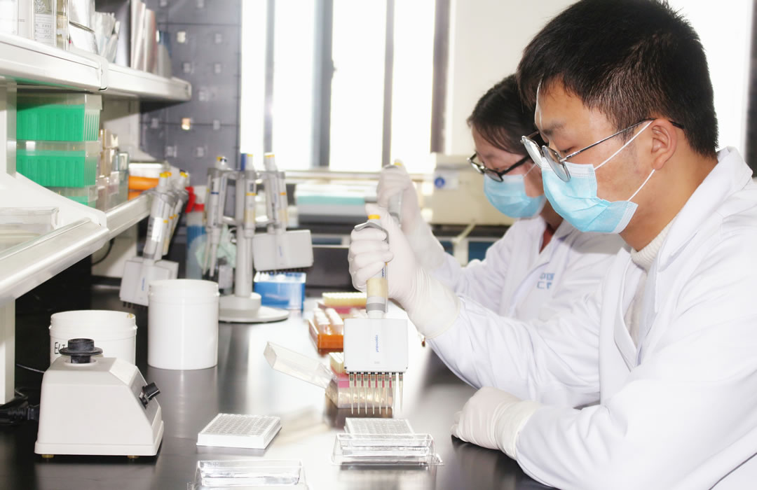 產(chǎn)品質(zhì)量是企業(yè)的生命，使用對(duì)象是自己的親人